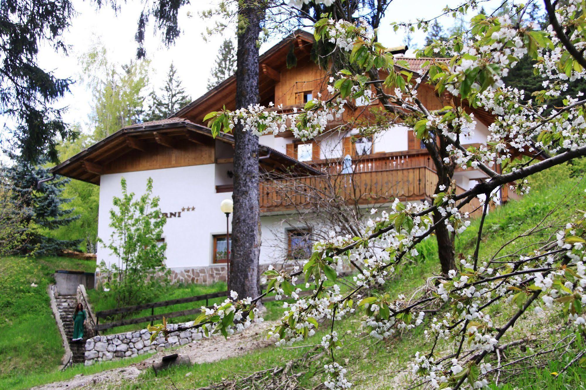 Garni Biancaneve Ruffre-Mendola Dış mekan fotoğraf